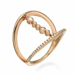 Кольцо в розовом золоте с дорожкой бриллиантов
