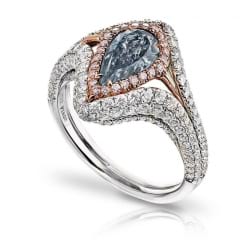 Дизайнерское кольцо с голубым бриллиантом Капля в ободке из розовых