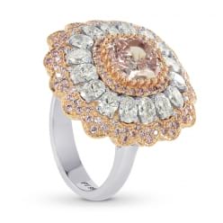 Перстень из платины и золота с розовыми бриллиантами