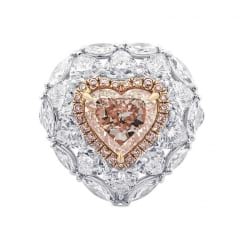 Вид сверху кольца с розовым бриллиантом Сердце