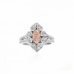 Платиновое кольцо с розовым бриллиантом Маркиза