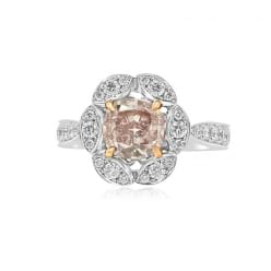 Золотое кольцо с розовым бриллиантом вид сверху