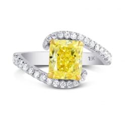 Разомкнутое кольцо с желтым бриллиантом