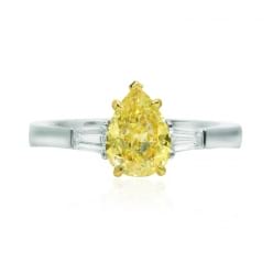 Грушевидный желтый бриллиант в кольце