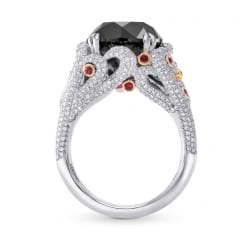 Роскошный перстень с черным бриллиантом