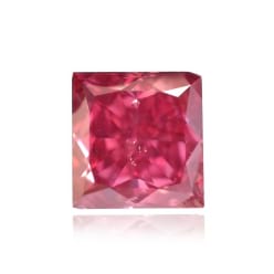 Розовато-красный бриллиант Принцесса