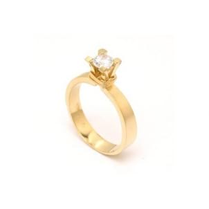 Оригинальная оправа - золотое кольцо с бриллиантом