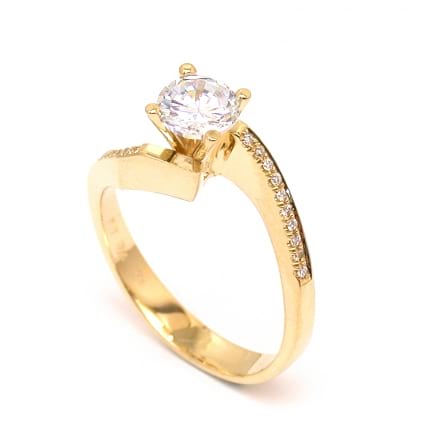 Оправа: разомкнутое золотое кольцо с бриллиантом от 0.5 карата