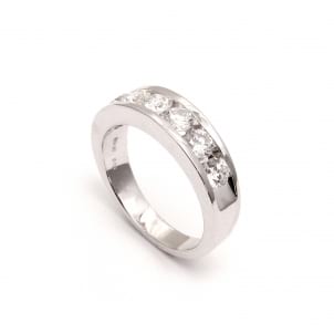 Оручальное золотое кольцо с бриллиантами 1.40 карата